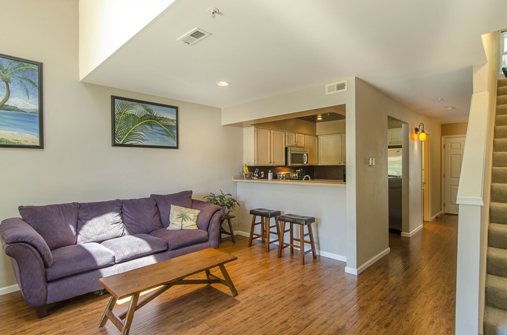 Property Photo:  321 SE Orchard Dr 16  WA 98045 