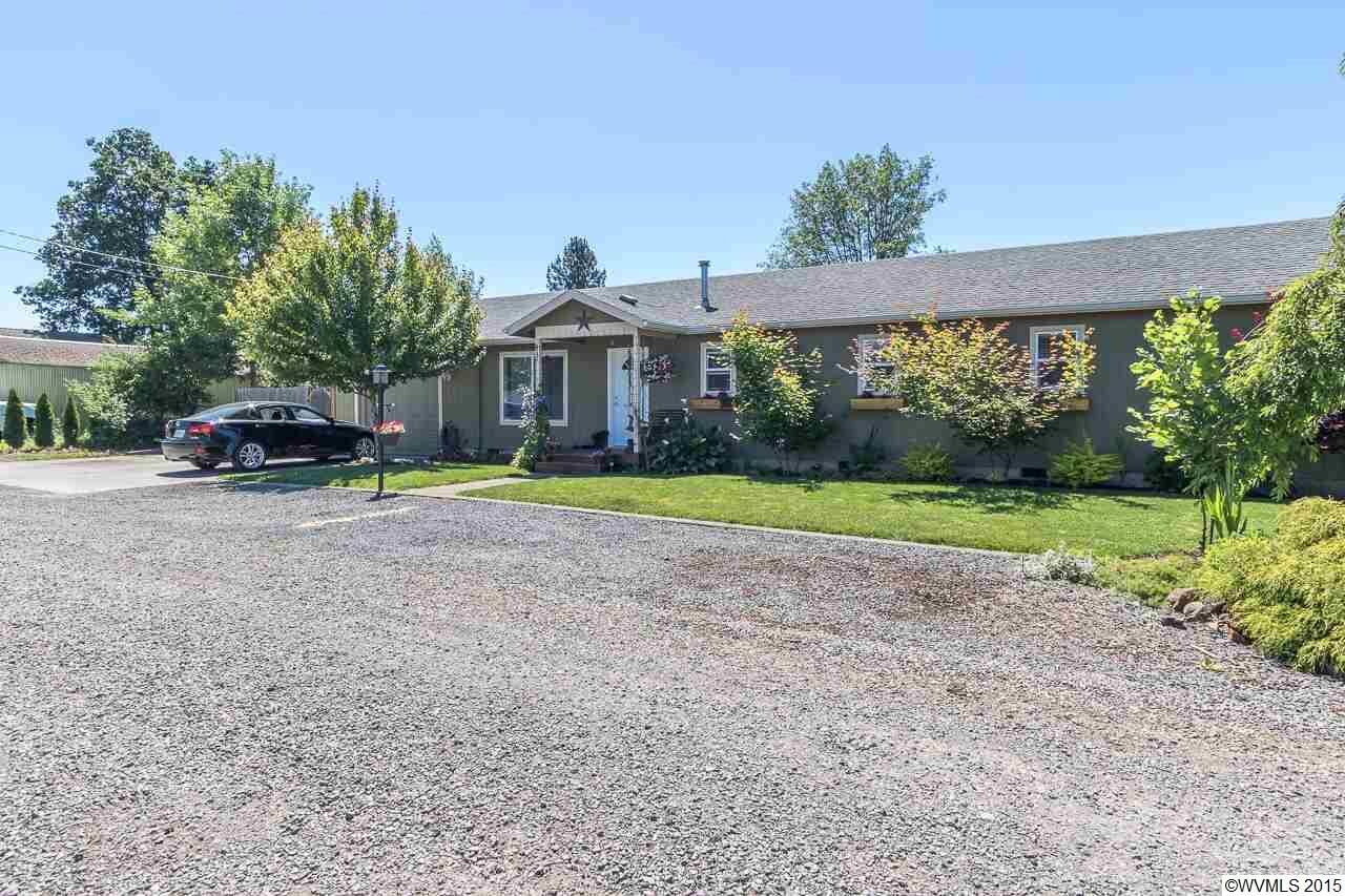 Property Photo:  412 Washington St  OR 97381 