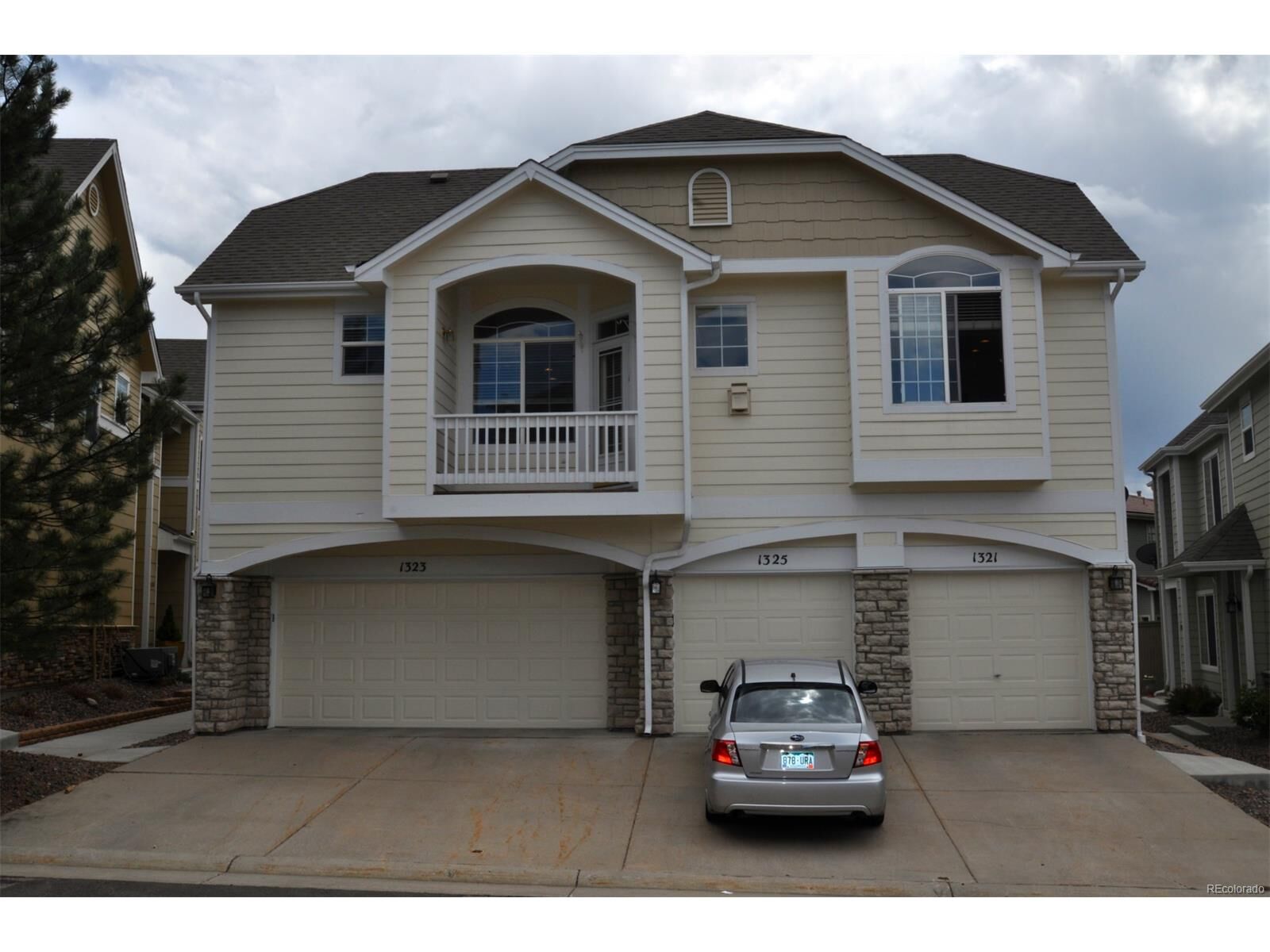 Property Photo: 1321 Carlyle Park Circle CO 80129