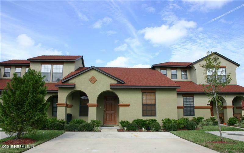 Property Photo: 614 Briar Way FL
