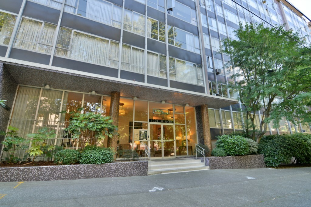 Property Photo:  1221 Minor Ave 204  WA 98101 