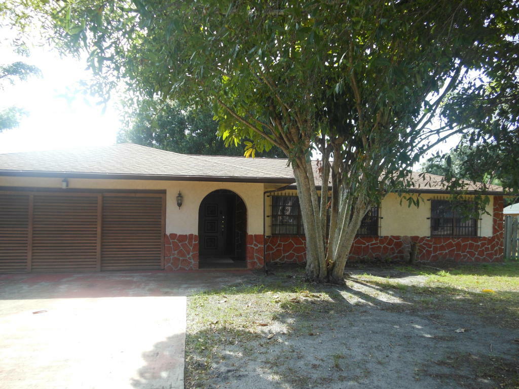 Property Photo:  1608 S 8th Street  FL 34950 