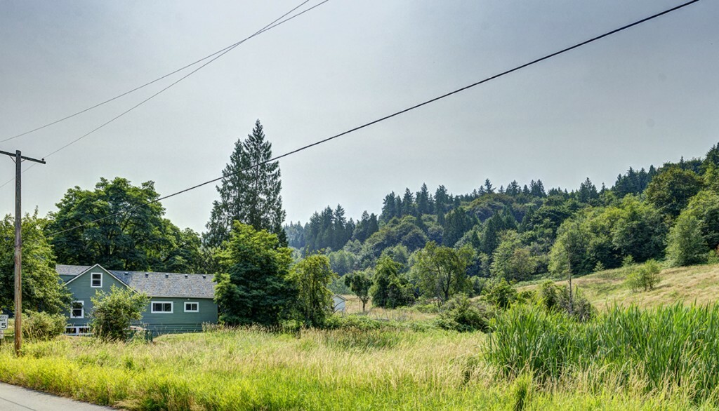 Property Photo:  19635 NE 50 St  WA 98053 