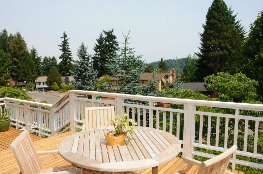 Property Photo: 3017 181st Ave NE WA 98052