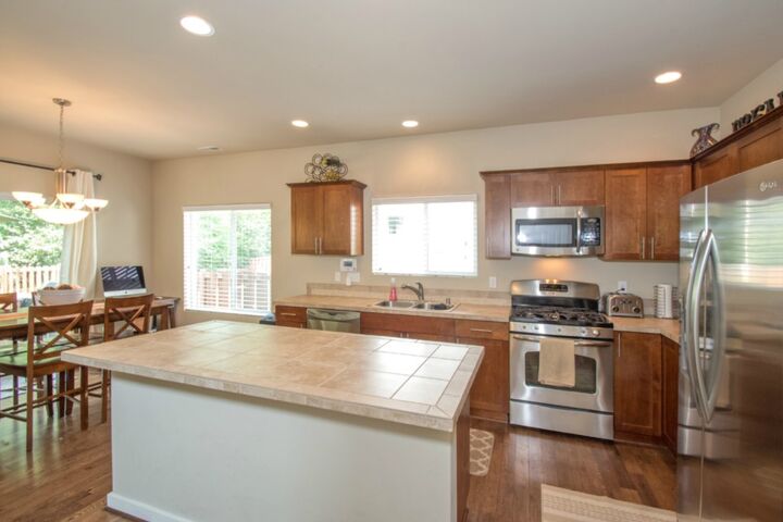 Property Photo:  6217 Wesley Place SE  WA 98092 