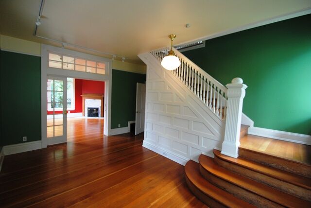 Property Photo:  1331 13th Ave S  WA 98144 