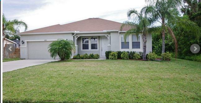 Property Photo:  1825 SE Gaskins Circle  FL 34952 