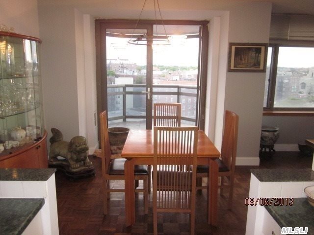 Property Photo:  112-01 Queens Blvd 9H  NY 11375 