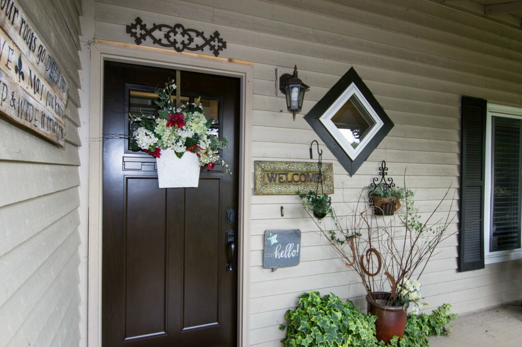 Property Photo: 621 Logan Rd WA 98036