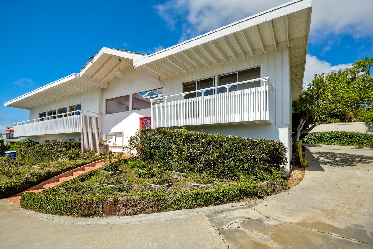 Property Photo:  335 Sunset Drive  CA 92024 