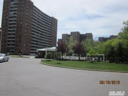 Property Photo: 61-15 98 St 17M NY 11374