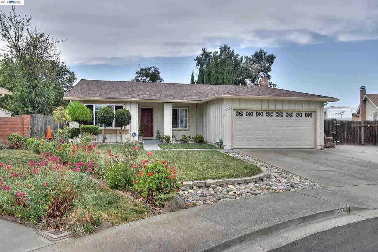 Property Photo:  2825 Petunia Ct  CA 94587 