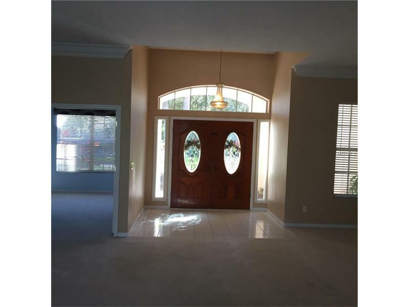 Property Photo:  9120 Woodridge Run Drive  FL 33647 