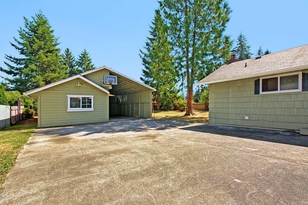 Property Photo:  6909 Morgan Road  WA 98203 