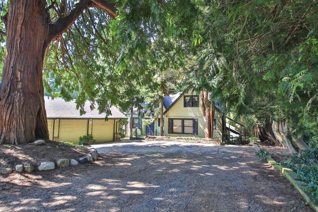 Property Photo: 12545 Corliss Ave N C WA 98133