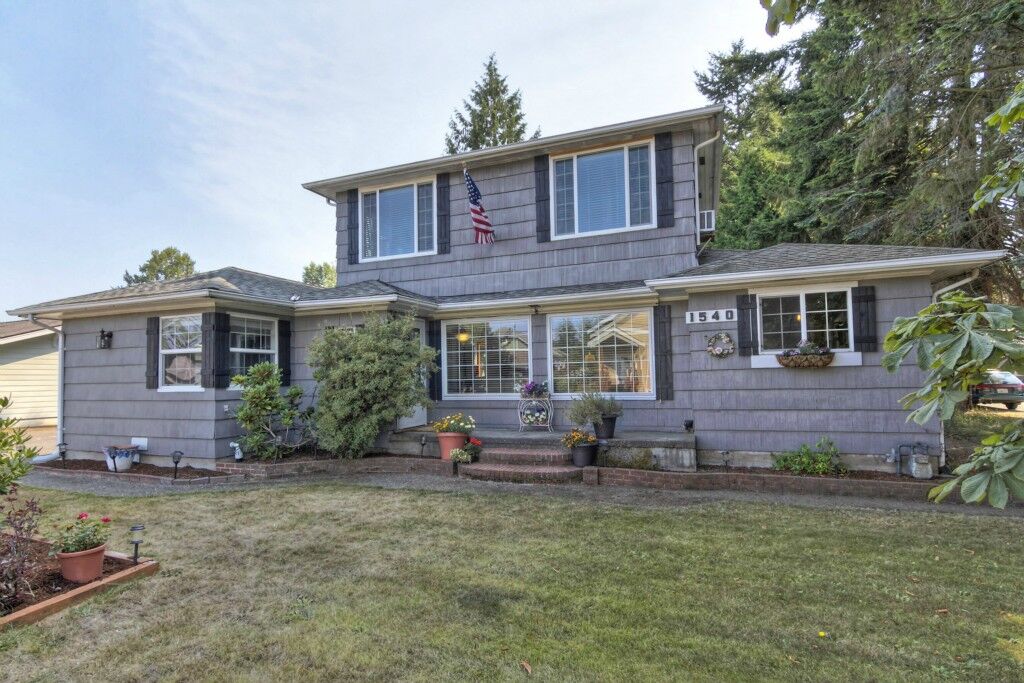 Property Photo:  1540 Bayview Ave  WA 98230 