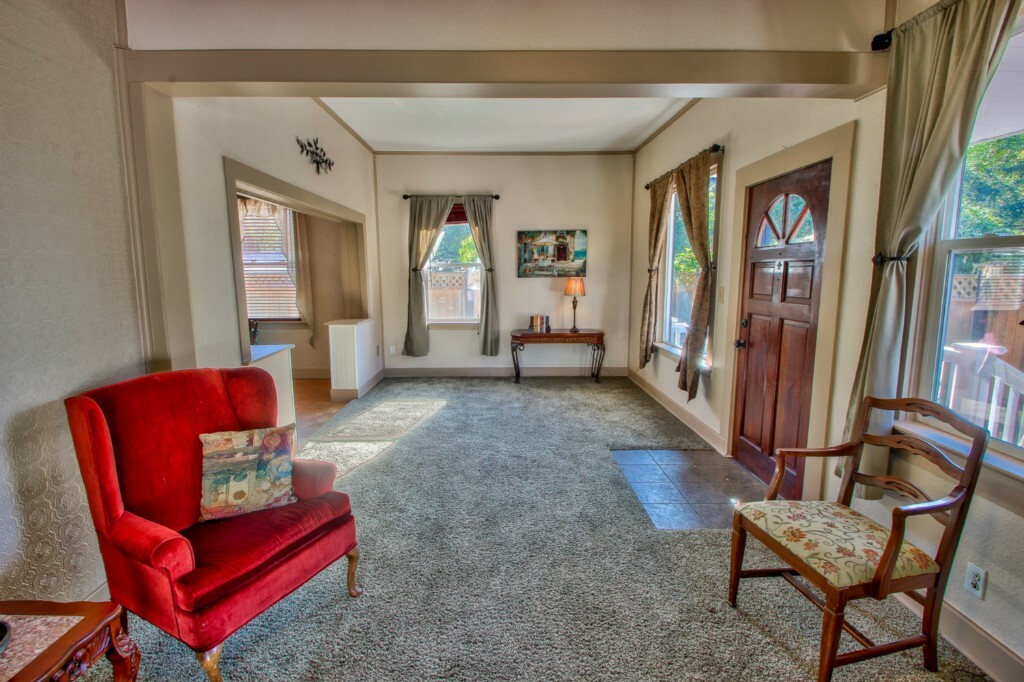 Property Photo: 23701 Lake Dr WA 98273