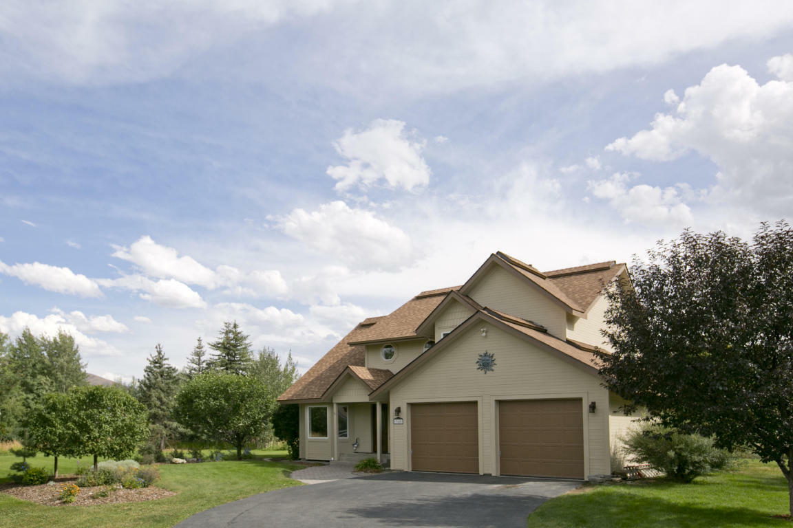 Property Photo:  360 West Meadow Dr  ID 83333 