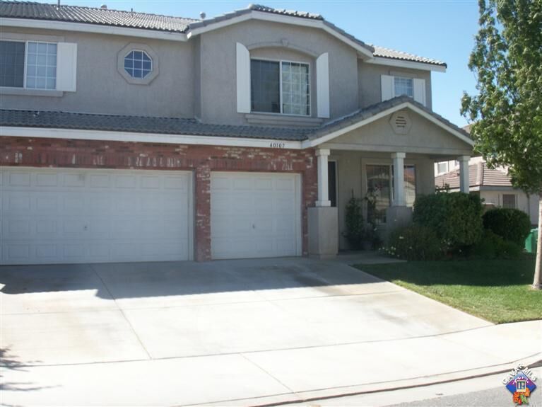 Property Photo:  40107 Chelsea Court  CA 93551 