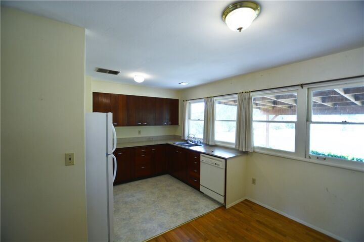 Property Photo: 1505 M St NE WA 98002