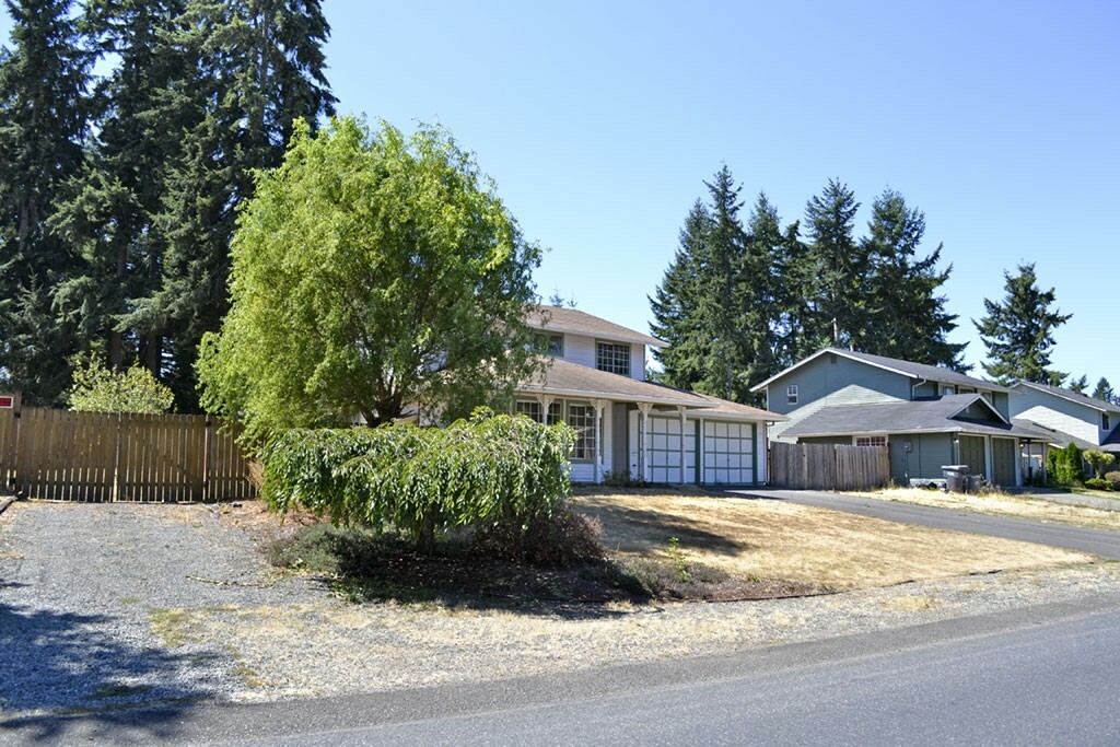 Property Photo:  11914 153rd St Ct E  WA 98374 