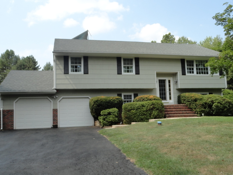 Property Photo:  17 Roosevelt Rd  NJ 08889 