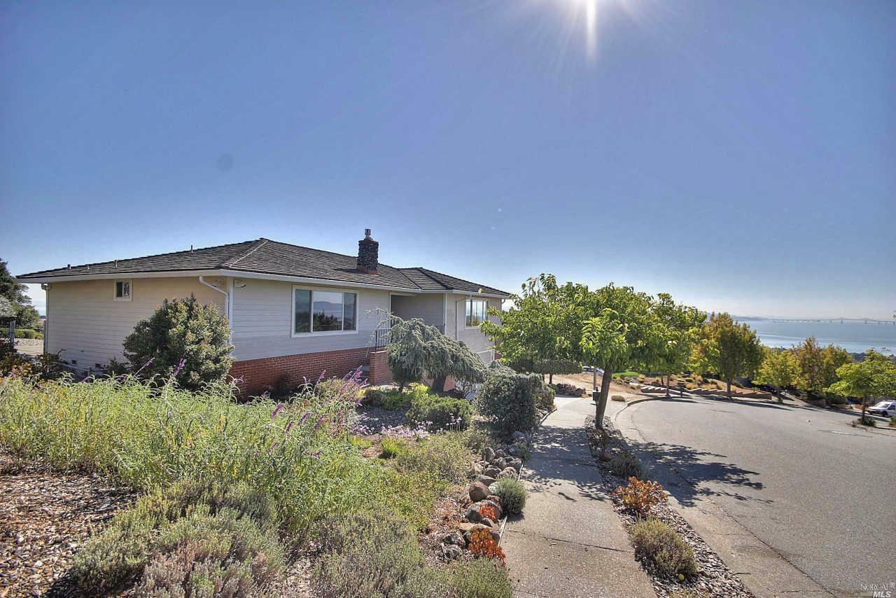 Property Photo:  196 McNear Drive  CA 94901 