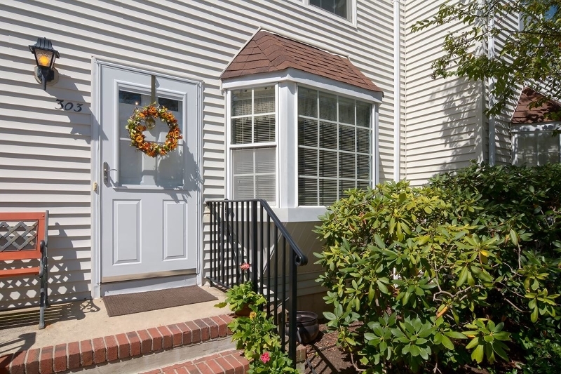 Property Photo: 303 Salem Ct NJ 08822