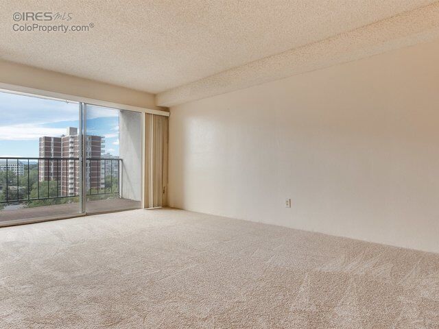 Property Photo:  2 Adams St 906  CO 80206 