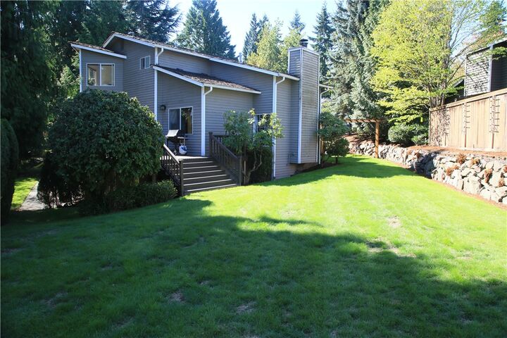 Property Photo:  11730 NE 106th Lane  WA 98033 