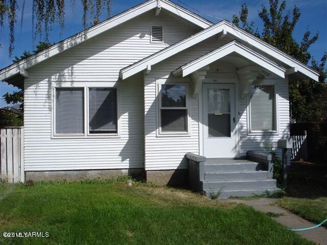 Property Photo: 707 S 4th Ave WA 98902