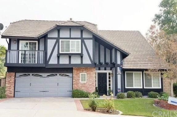 Property Photo: 5640 Avenida Antigua CA 92887