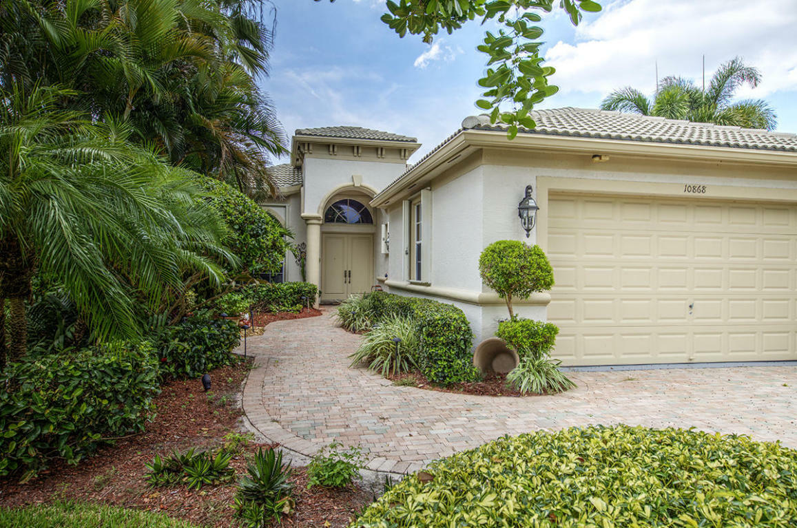 Property Photo:  10868 Northgreen Drive  FL 33449 