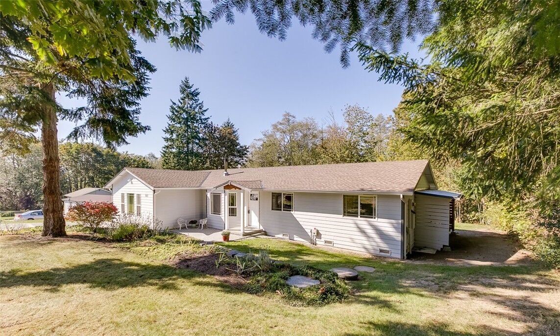 Property Photo:  950 Hadley Wy  WA 98282 