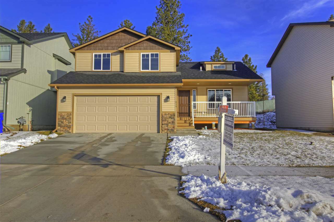 Property Photo: 839 E Silver Pine Rd WA 99005