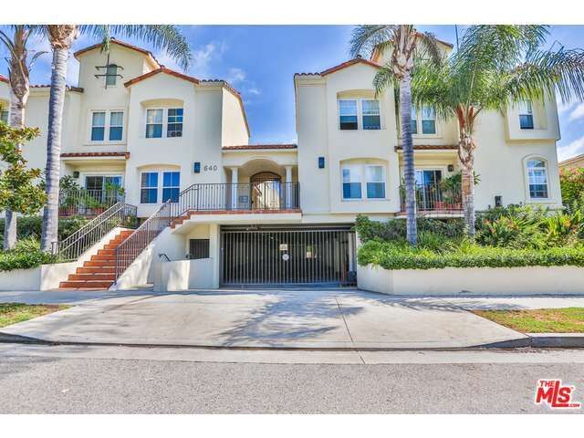 Property Photo:  640 N Sweetzer Ave 11  CA 90048 