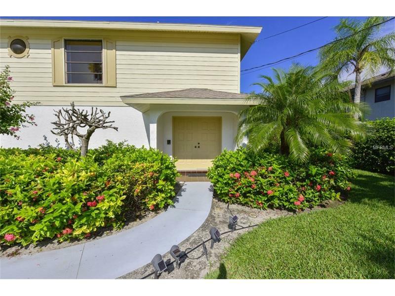 Property Photo:  543 Juan Anasco Drive  FL 34228 