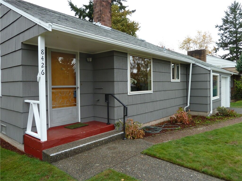Property Photo: 8426 34th Ave SW WA 98126