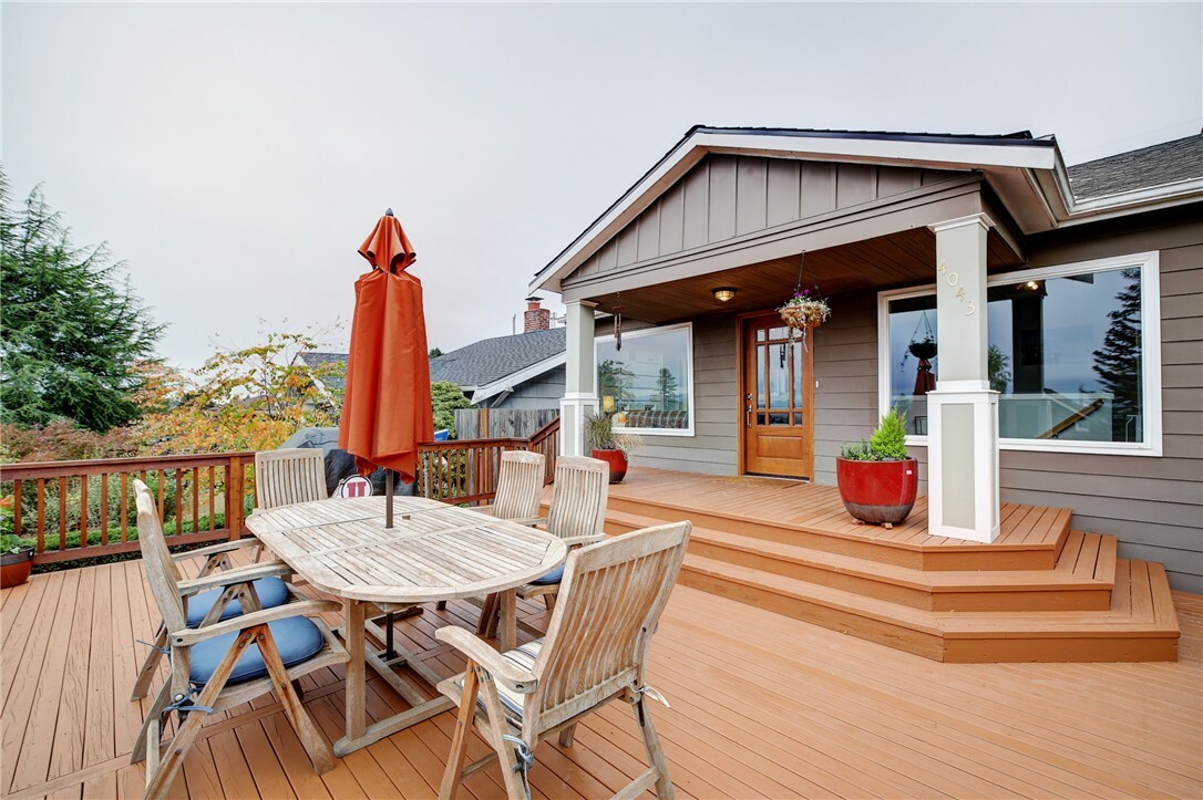 Property Photo: 4043 38th Ave SW WA 98126