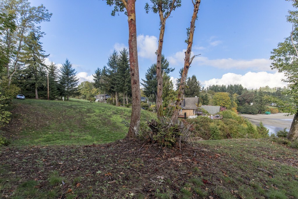 Property Photo:  2707 142nd Ave Kps  WA 98349 