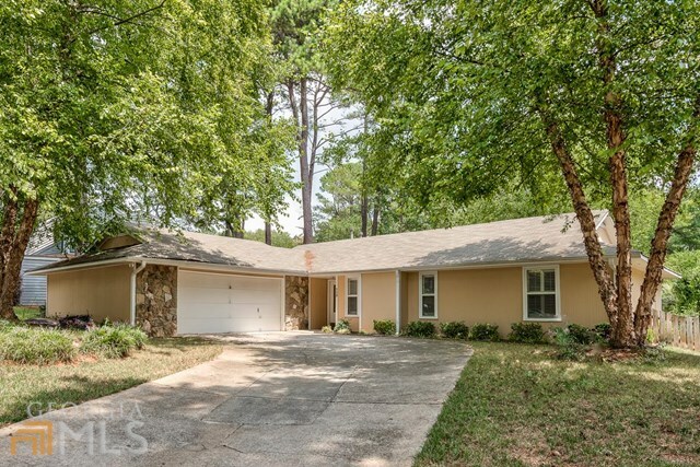 Property Photo: 115 Twinspur Close GA 30076
