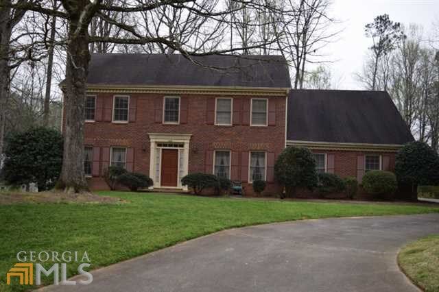 Property Photo: 1859 Blackthorn Way GA 30075