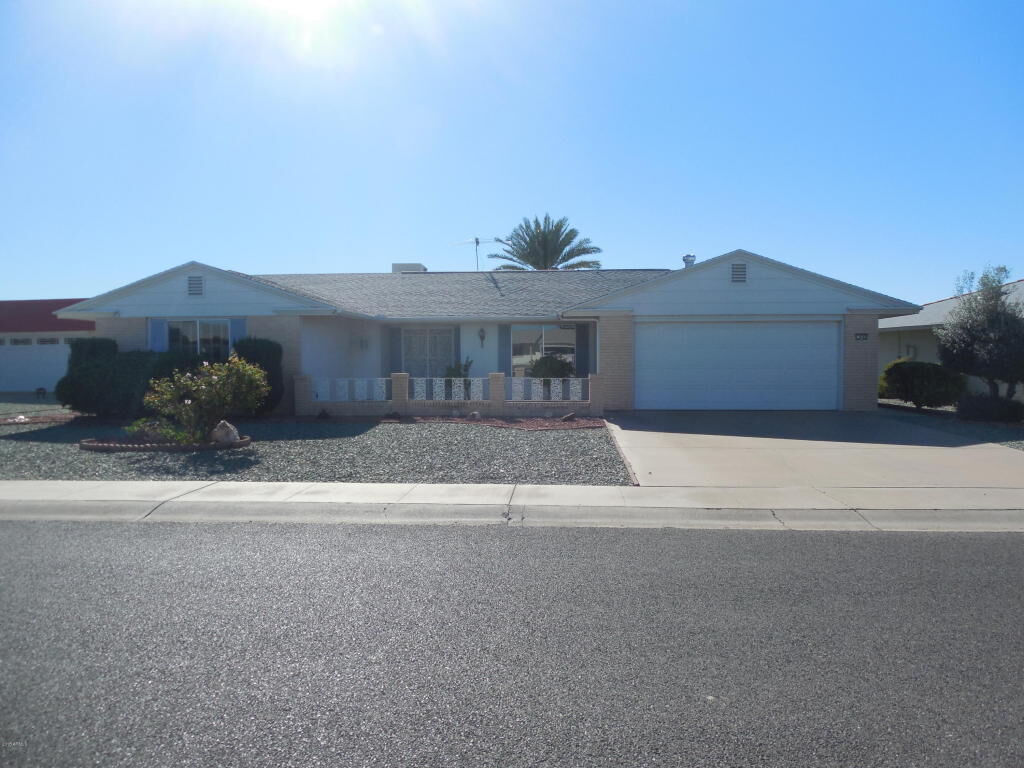 Property Photo: 9541 W Briarwood Circle N AZ 85351