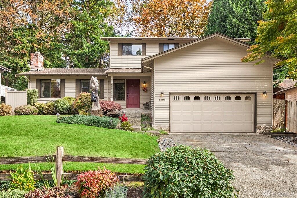 Property Photo: 8608 172nd Ave NE WA 98052