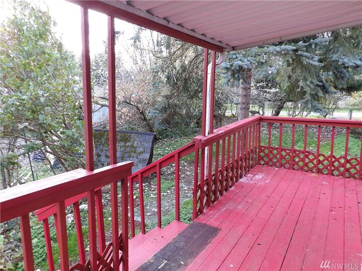 Property Photo:  8737 Whitewood Lp SE  WA 98597 