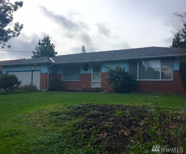 Property Photo:  12617 20th Ave S  WA 98168 