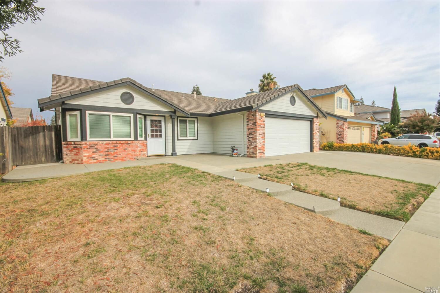 Property Photo:  1073 Notre Dame Circle  CA 95687