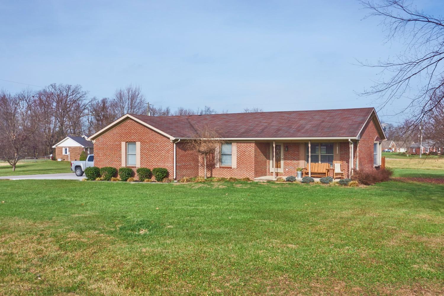 Property Photo: 20 West Douglas Avenue KY 40484