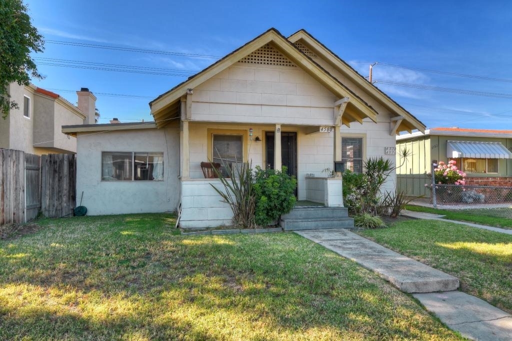 Property Photo:  4576 Kansas Street  CA 92116 