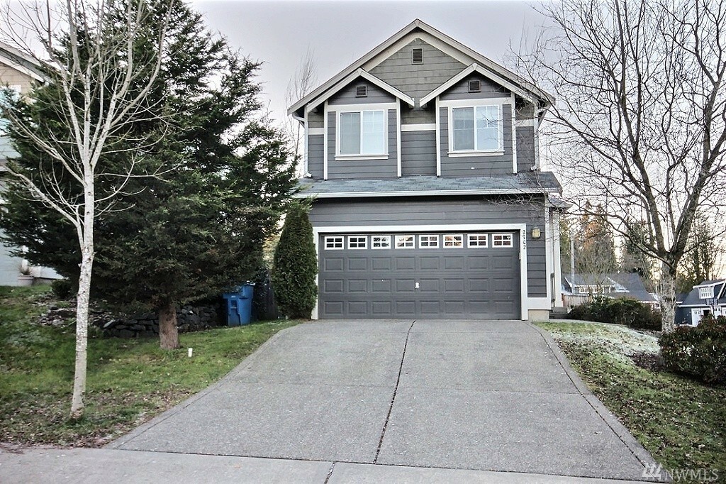 Property Photo:  2702 20th St Pl SW  WA 98373 